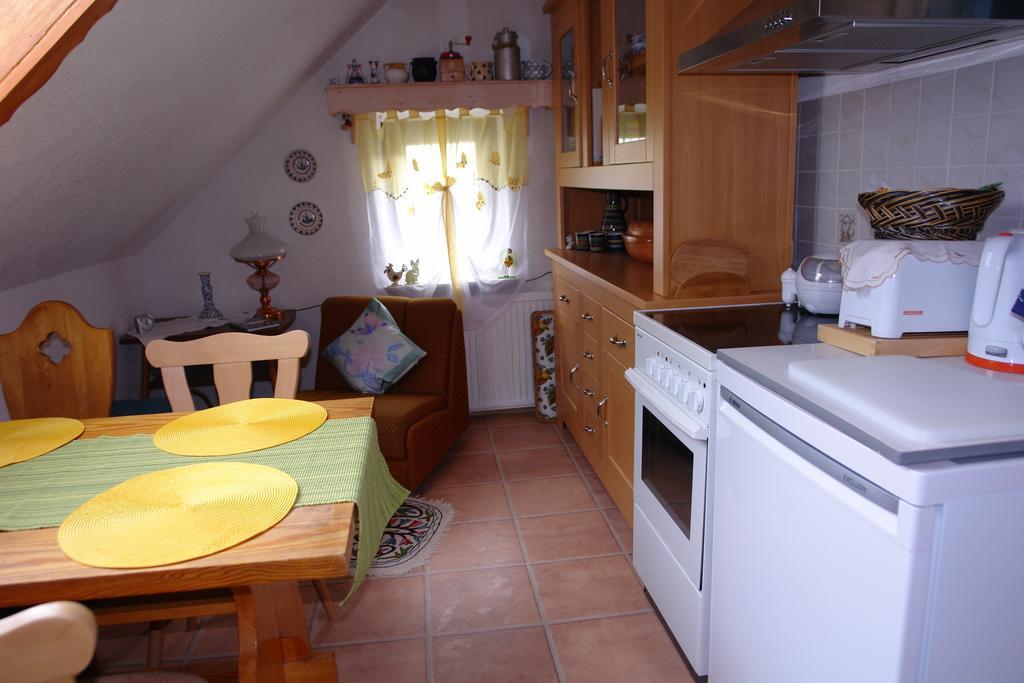 Ferienwohnung Bimmelbahn-Blick Neudorf (Saxony) Quarto foto